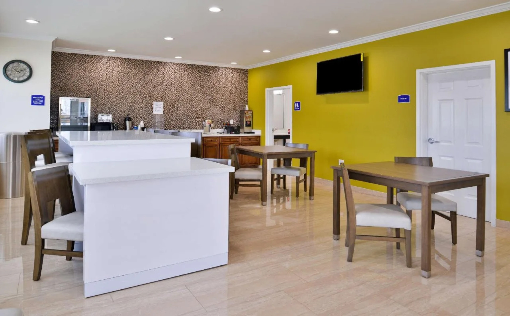 Americas Inn and Suites IAH North