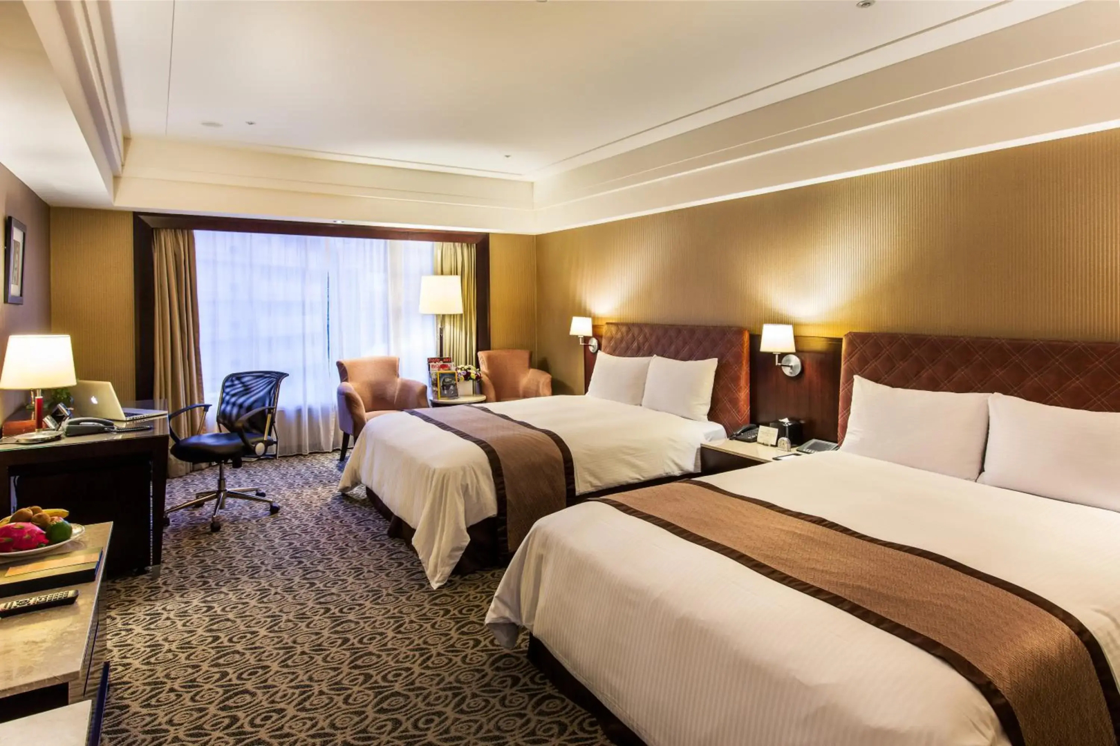 Grand Forward Hotel