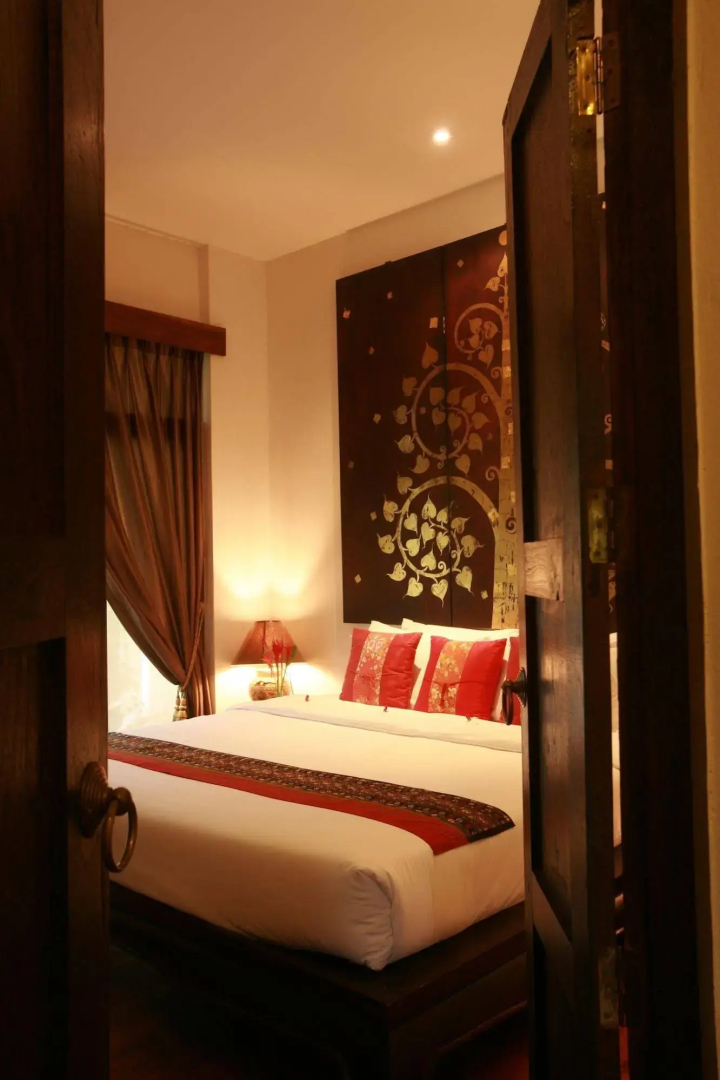 Tharaburi Resort Sukhothai