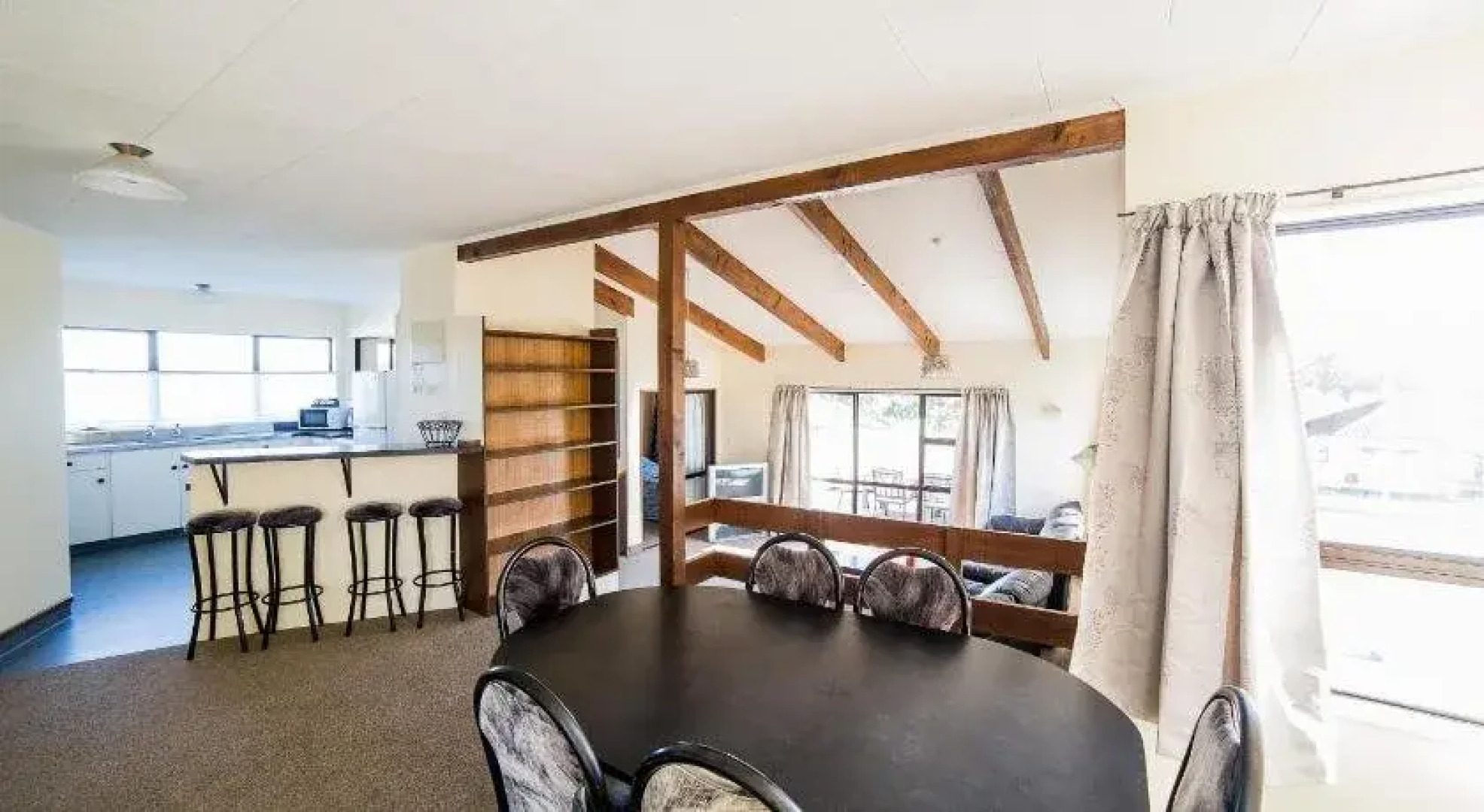 Richmond Motel & Top 10 Holiday Park