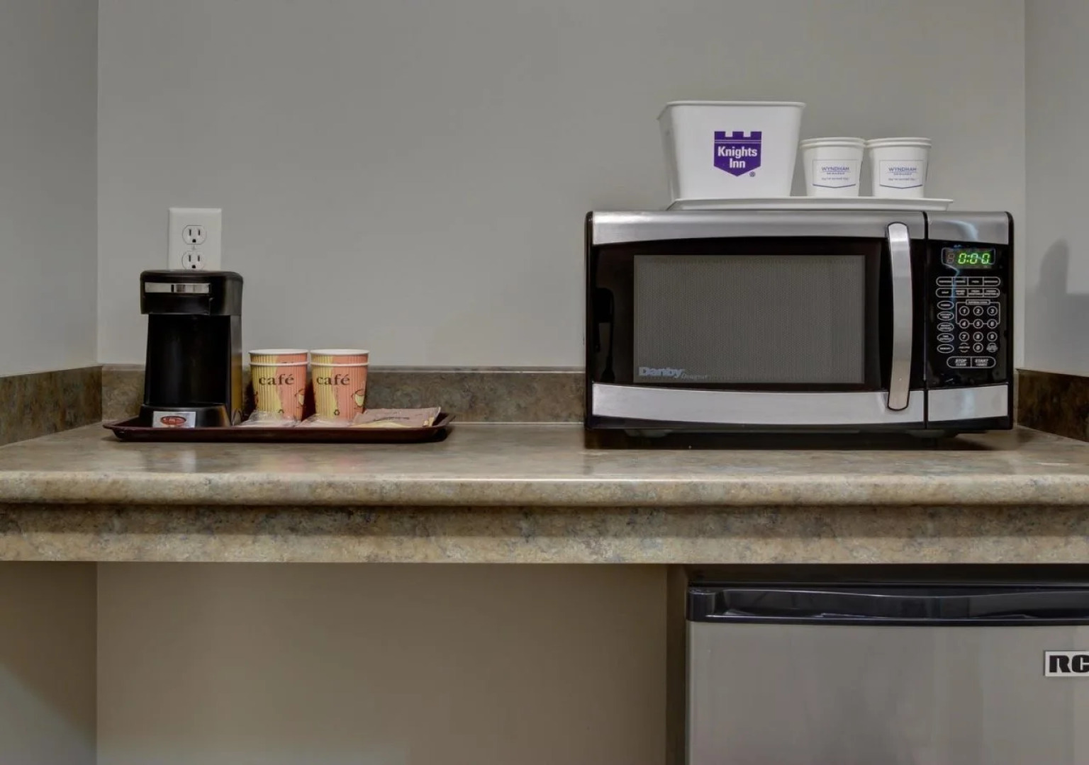 Knights Inn Kamloops