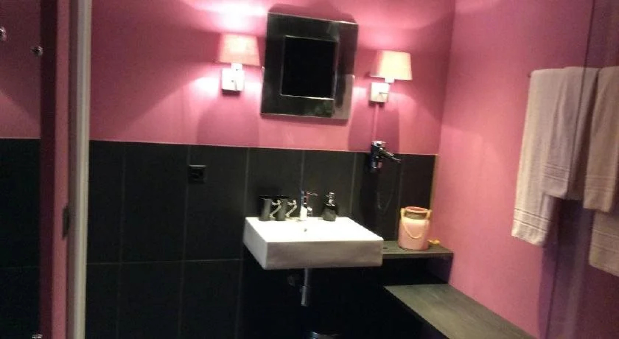 Landcafe mit Mini Hotel