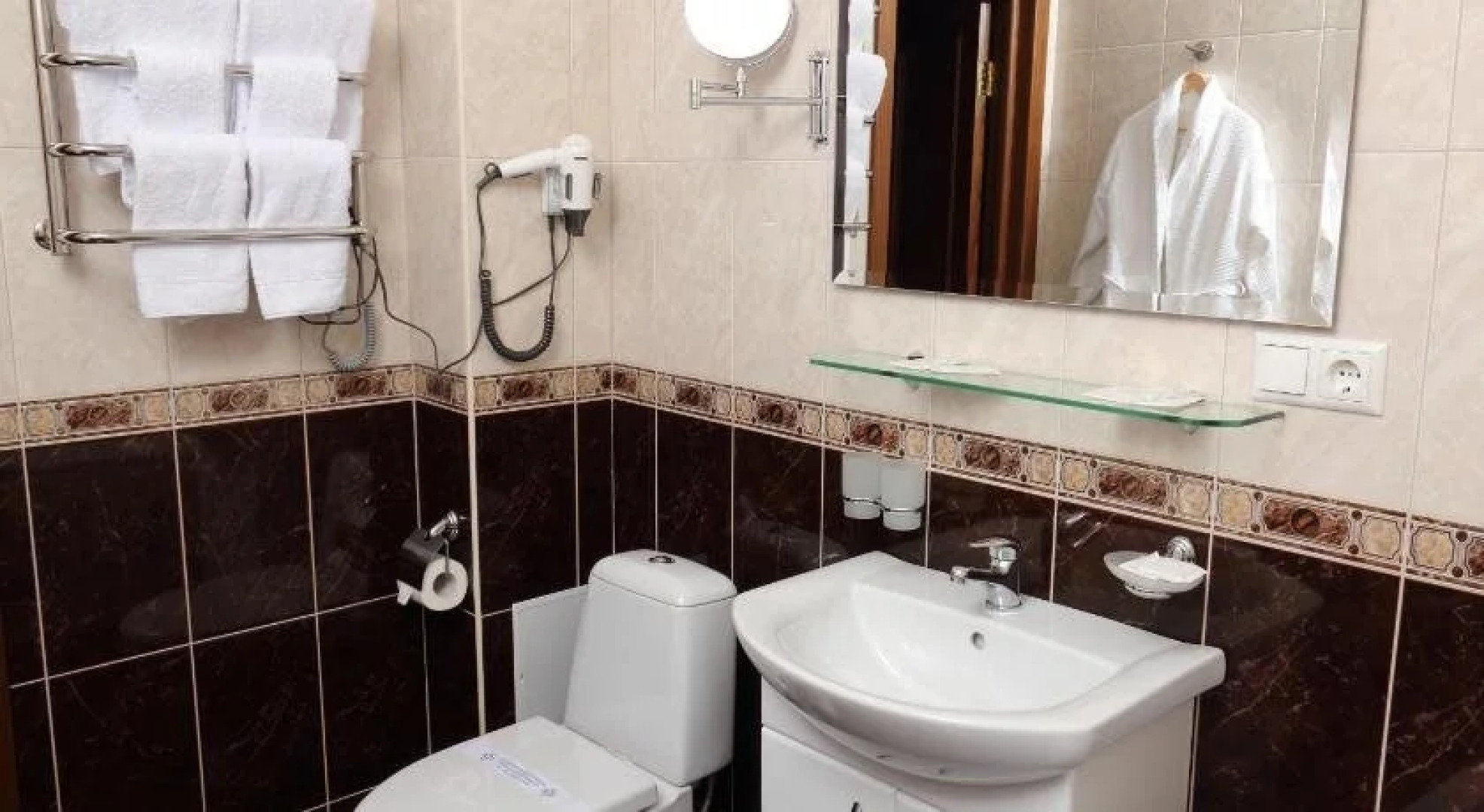 Отель Аристократ