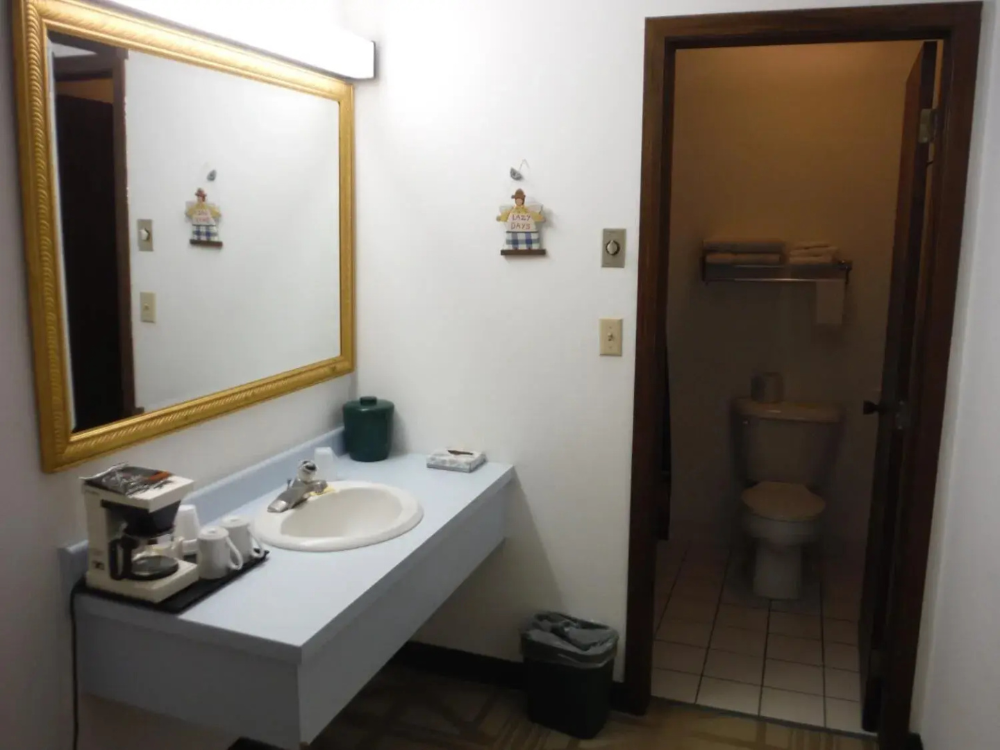 Caravan Motel