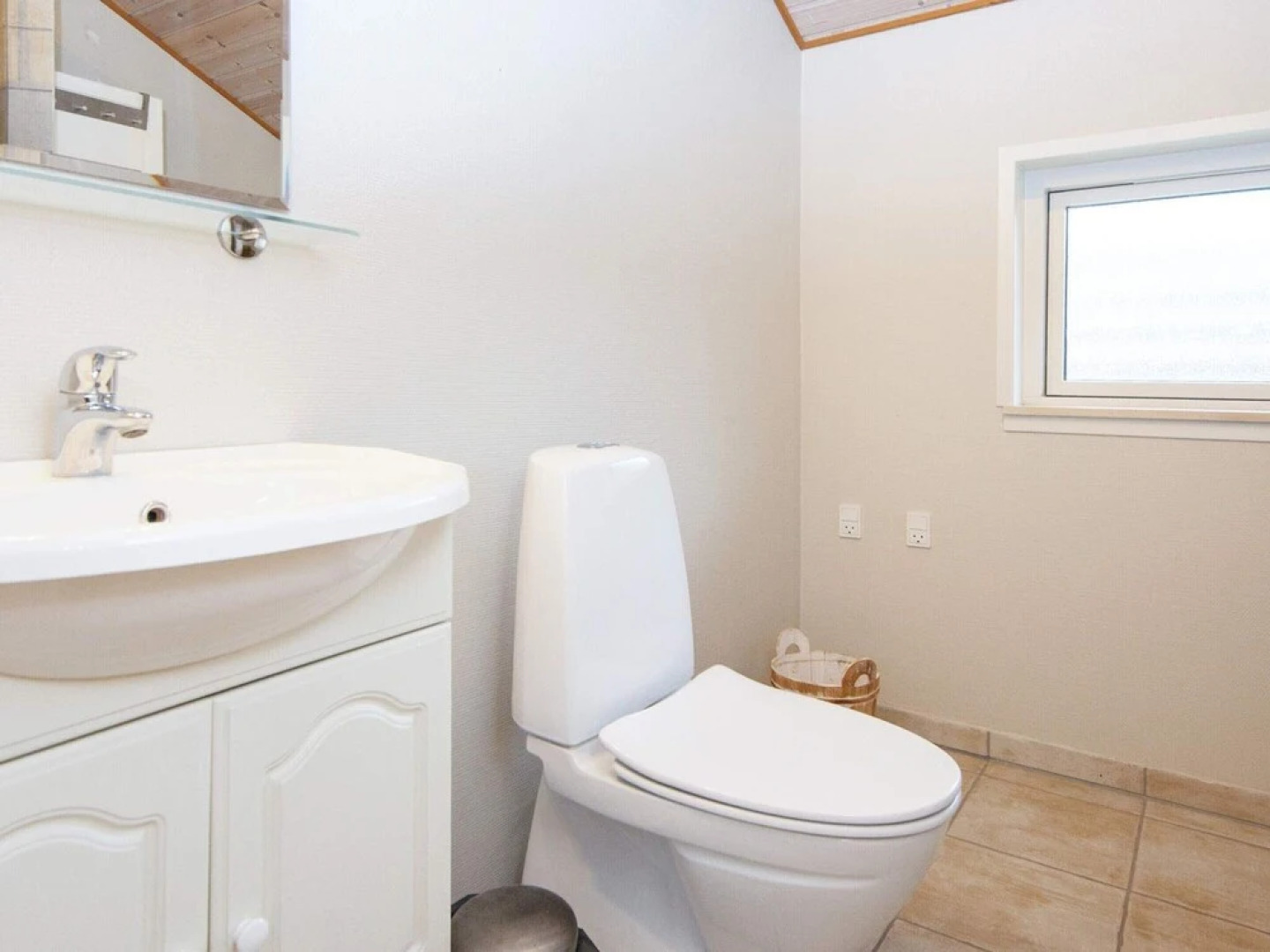 6 Person Holiday Home in Ronde-by Traum