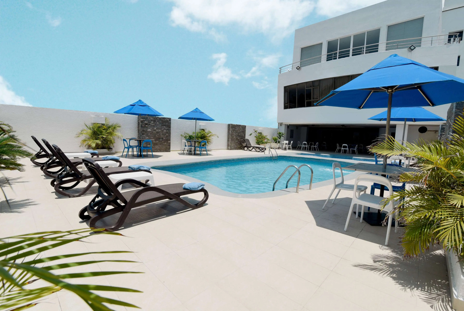 Howard Johnson Hotel Versalles Barranquilla