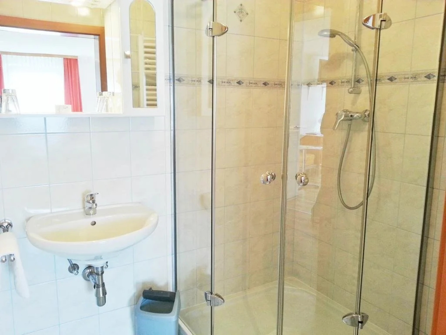 Gästehaus zur weißen Rose