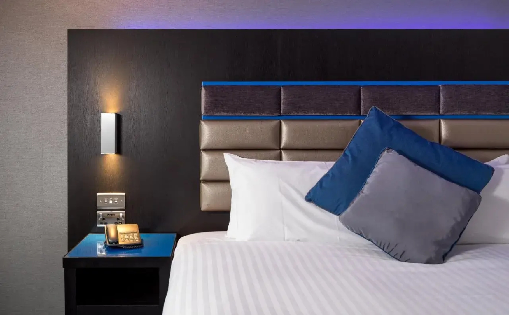 Апарт-отель Roomzzz Nottingham City