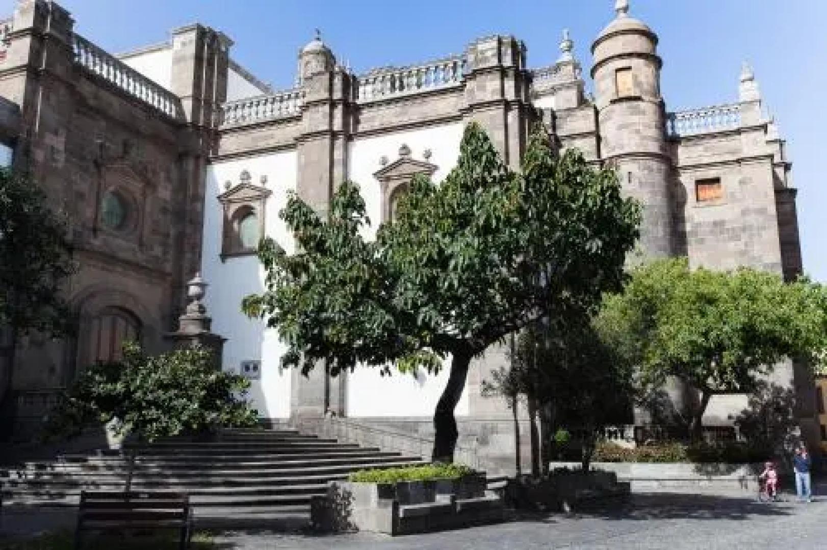 VV LOYANT CANTERAS "by henrypole home"