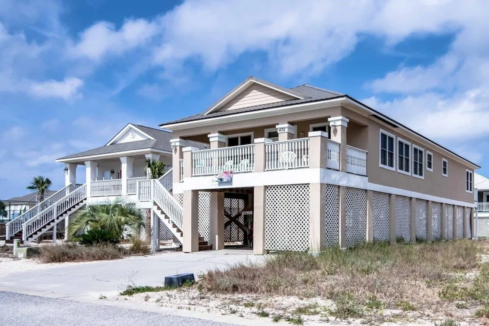 Sandy Toes 4 Bedroom Home by RedAwning