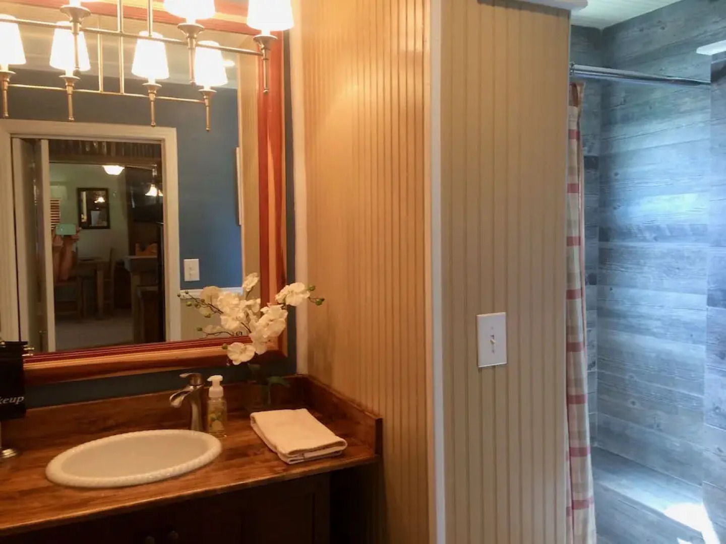 The Old Liberty Schoolhouse B&B