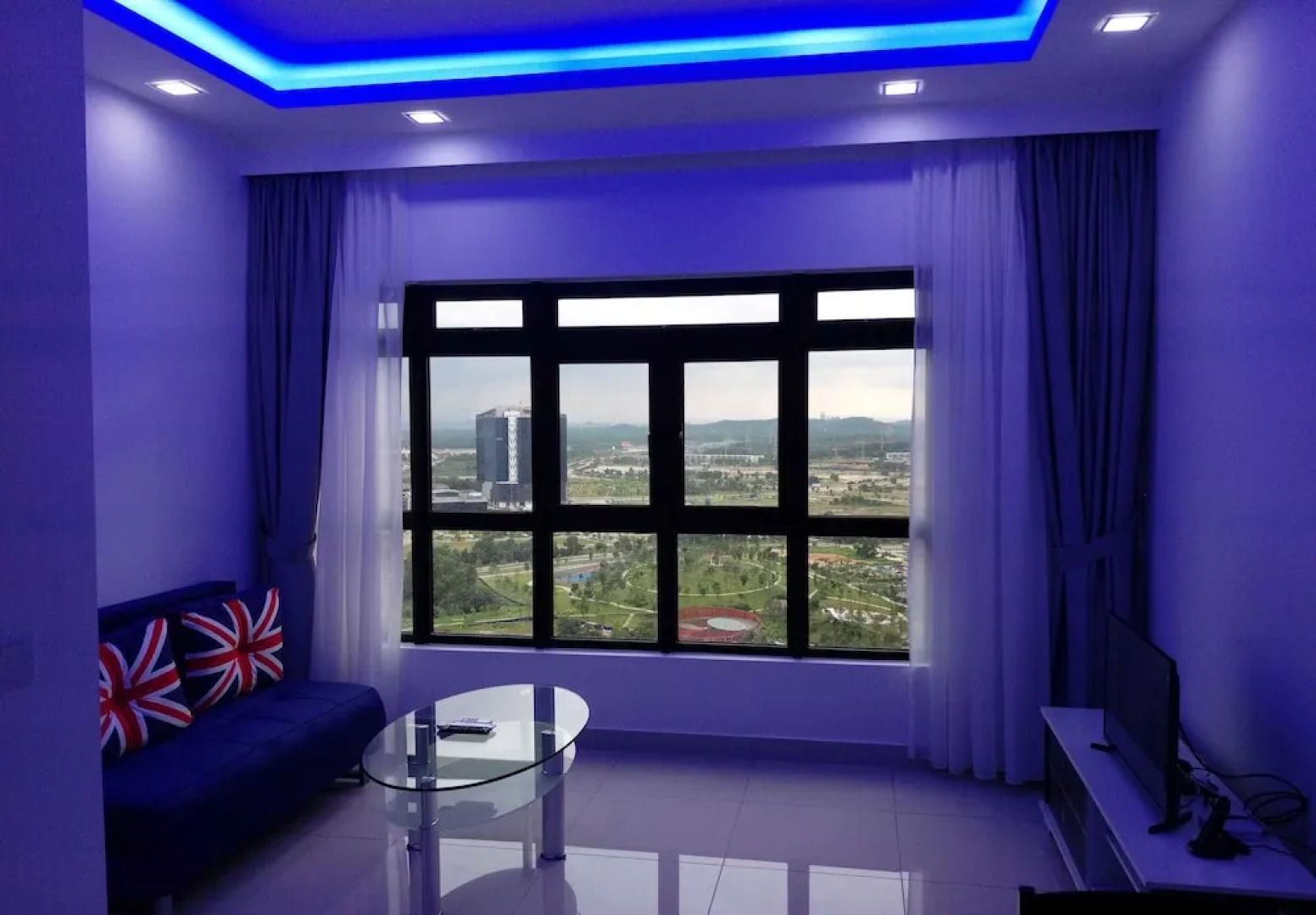 Ashton Meridin Suites