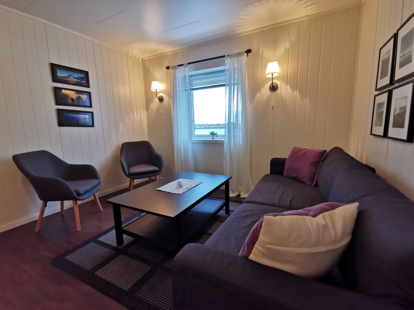 Midnattsol rom og hytter