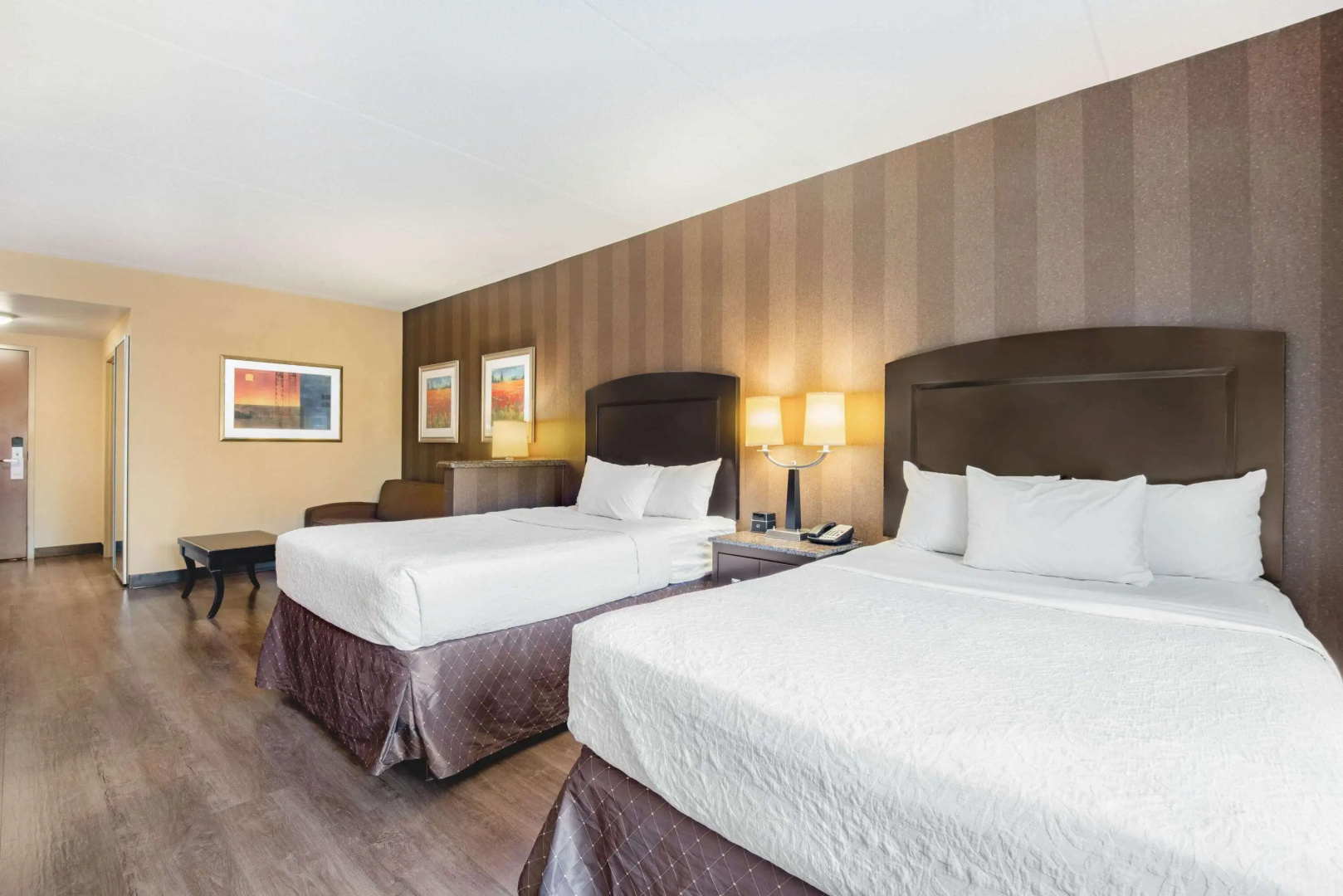 La Quinta Inn & Suites by Wyndham Bel Air/I-95 Exit 77A