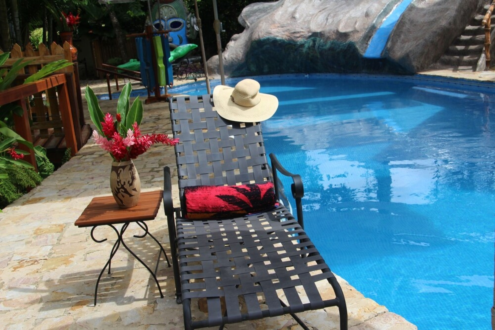 Beach Vacation Home, Private Tango Mar Resort area for 15 guests