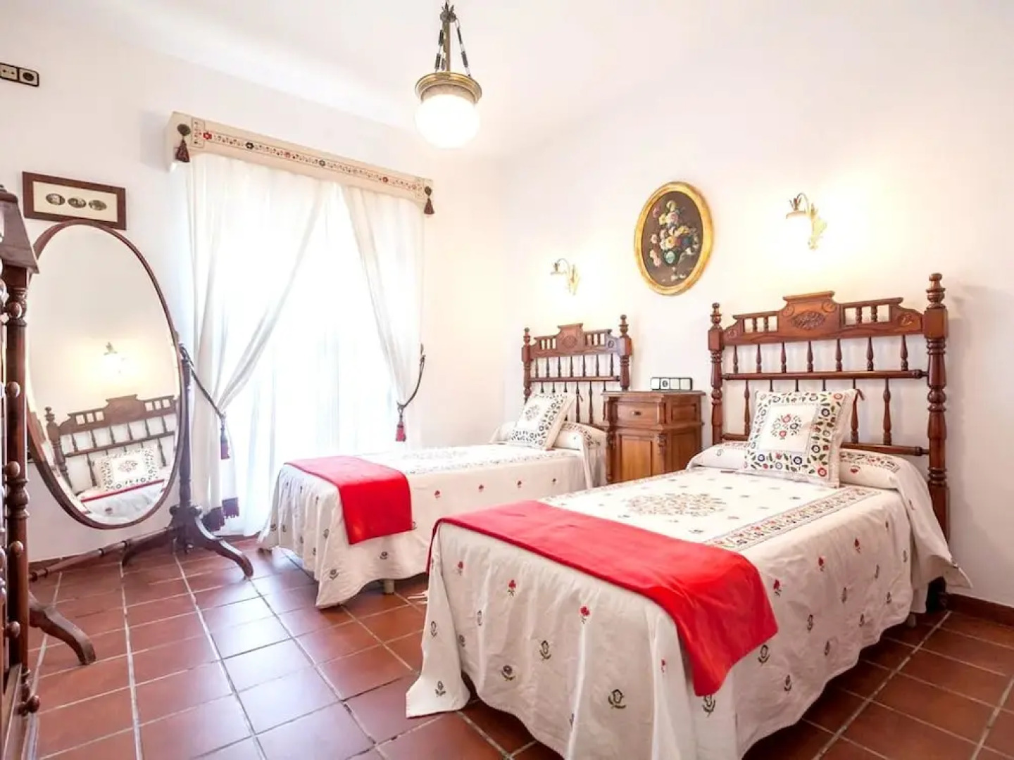 Villa With 4 Bedrooms in Los Palacios y Villafranca, With Private Pool