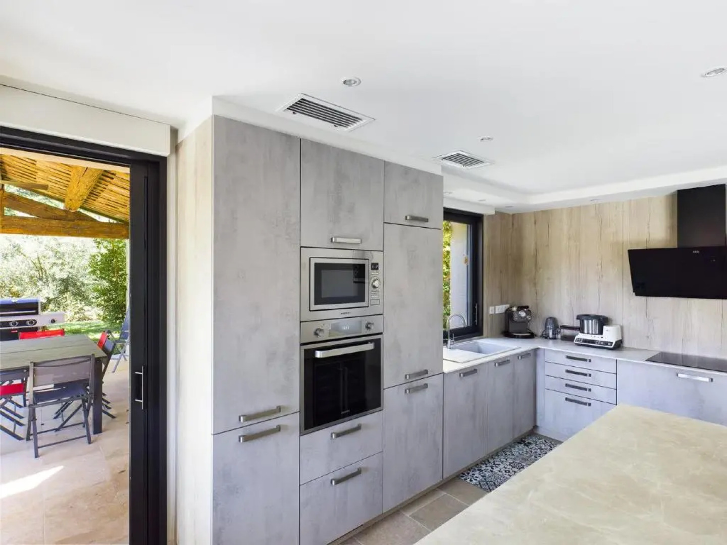 Maison Eygalières, 4 pièces, 6 personnes - FR-1-599-19