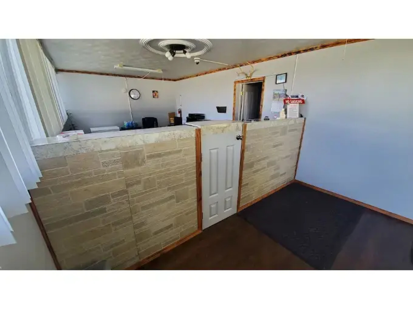 Marion Gray Plaza Motel