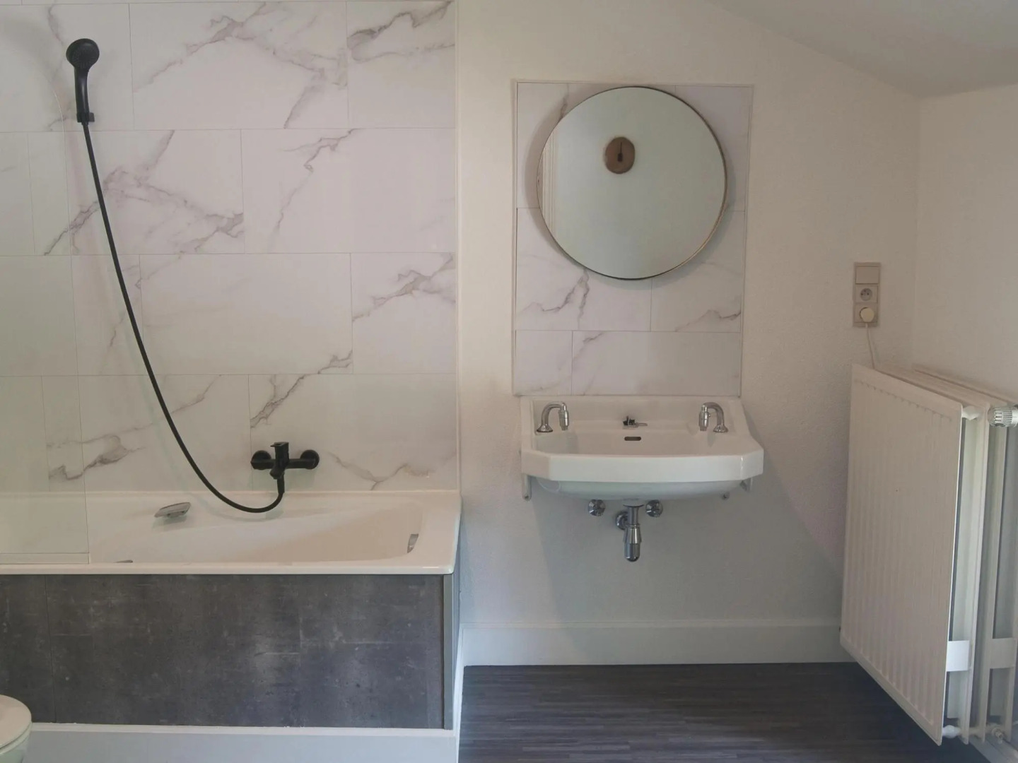 Magnificent Luxury Chateau in Vast Garden with Sauna & Hot Tubs