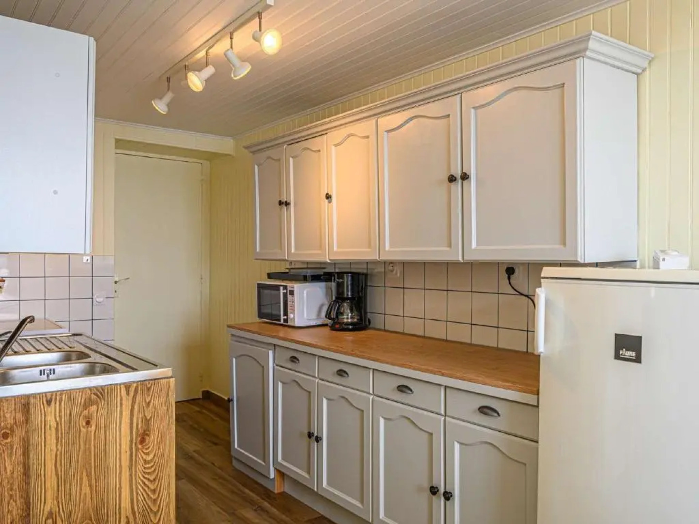 Villa Belz, 5 pièces, 8 personnes - FR-1-479-137