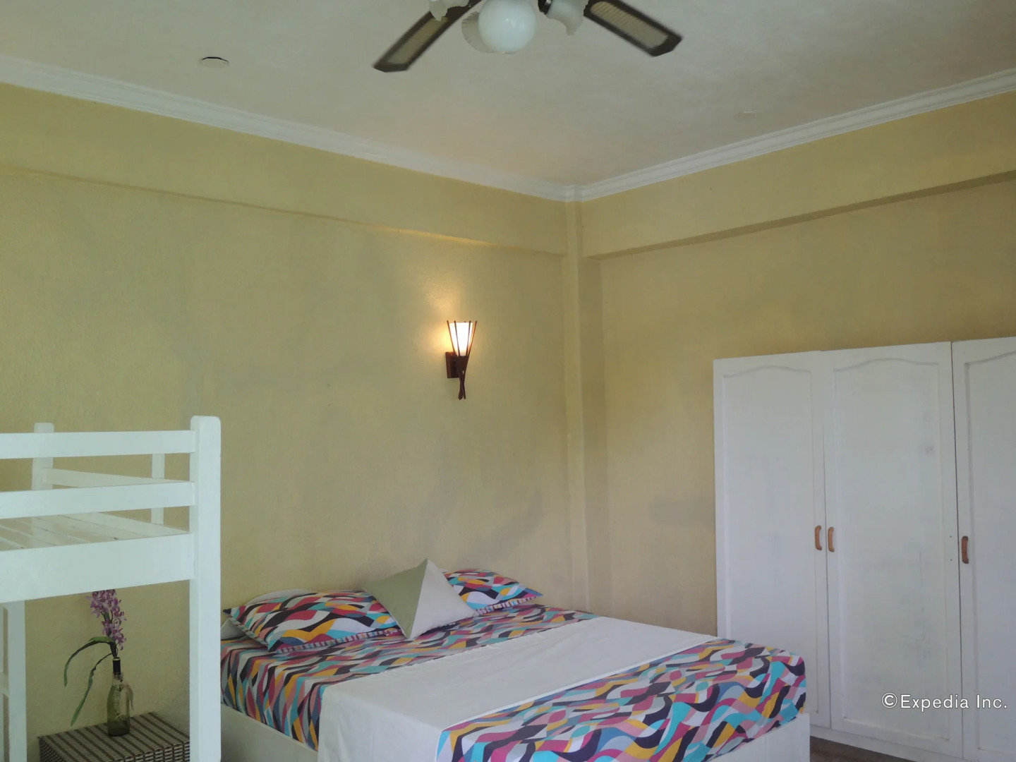 Moalboal Beach Resort