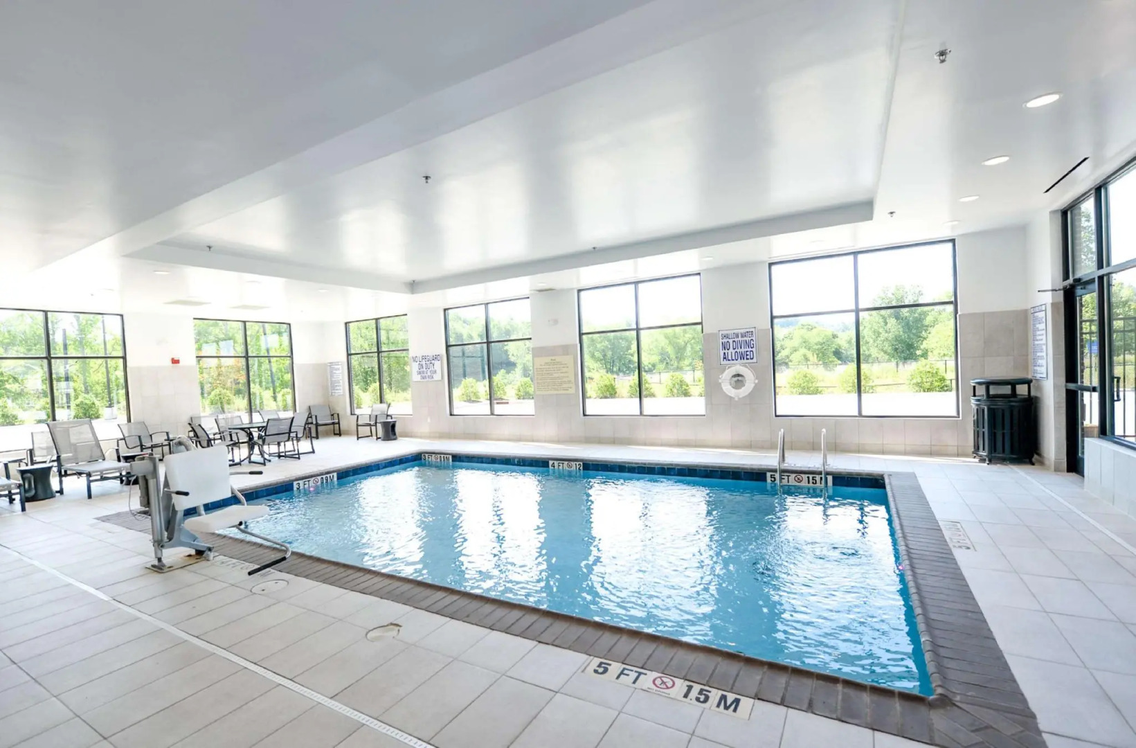 Hampton Inn & Suites Lenoir