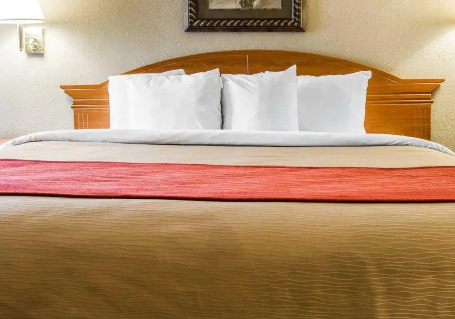 Baymont by Wyndham Flint Airport North