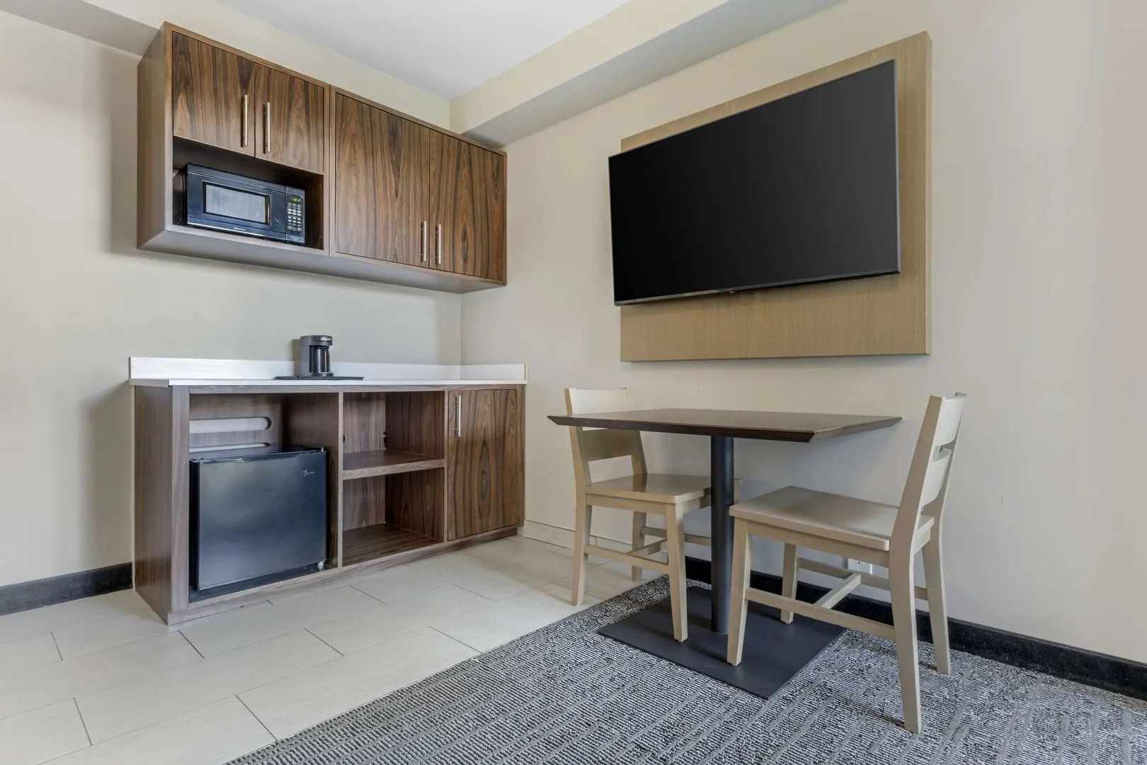 Country Inn & Suites by Radisson, Vallejo Napa Valley, CA