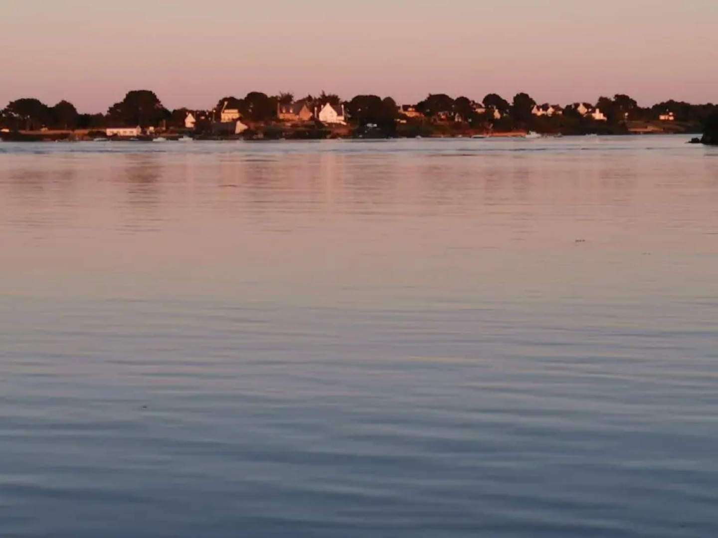 La Maison à Carnac avec son jardin clos de 2 à 6 personnes à 5 mn des plages