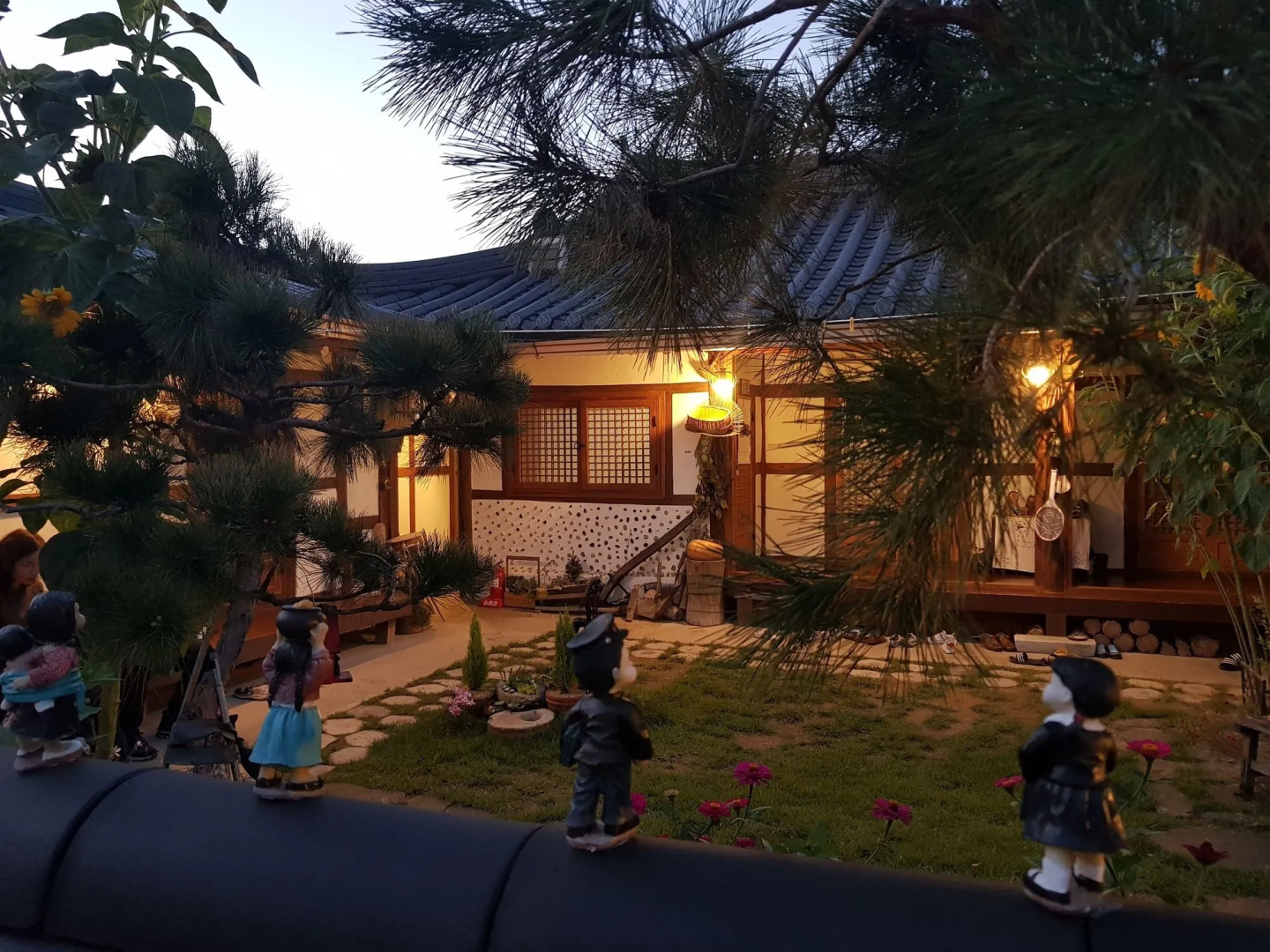 Hanulgiwa Hanok Stay