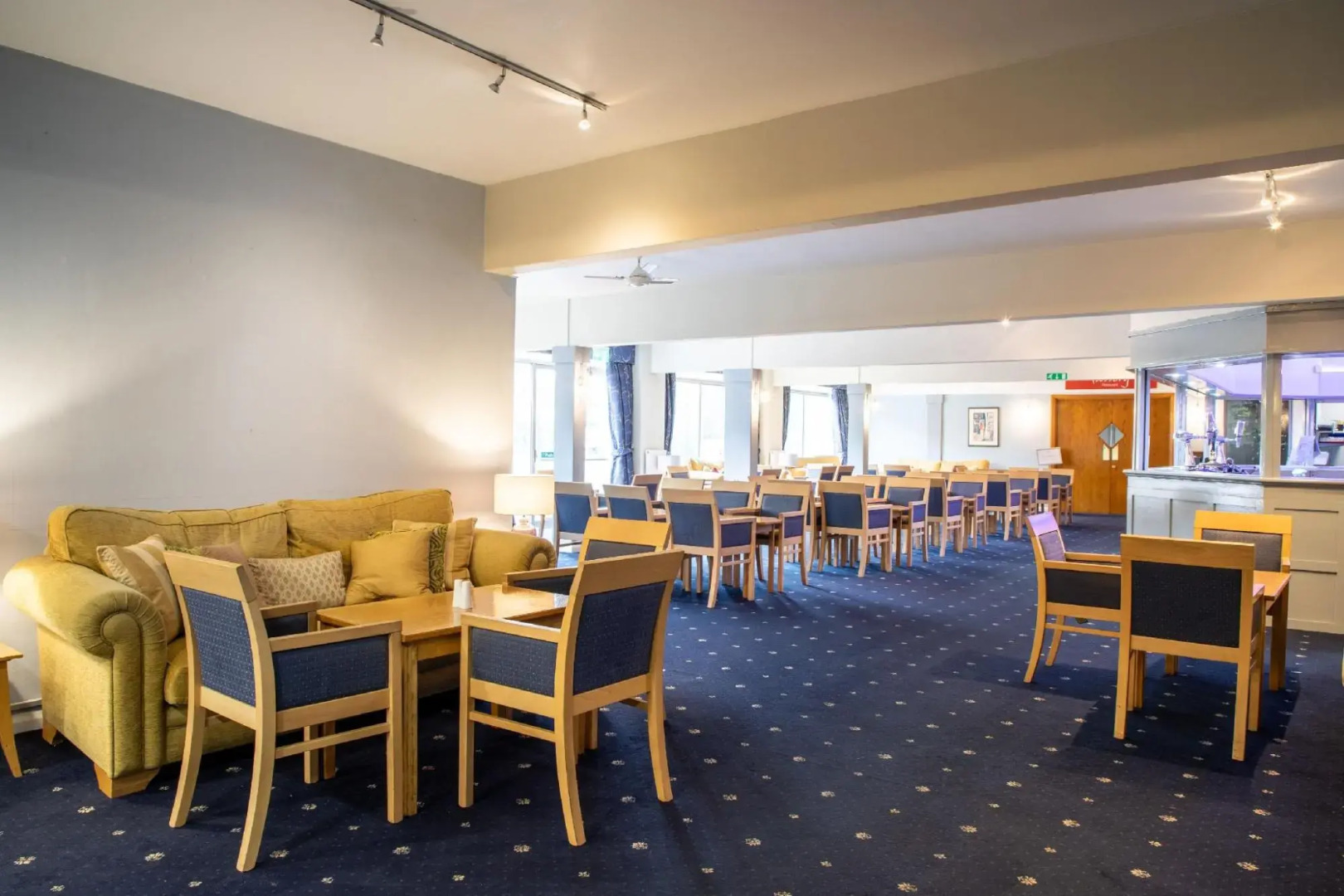 Tiverton Hotel Lounge & Venue