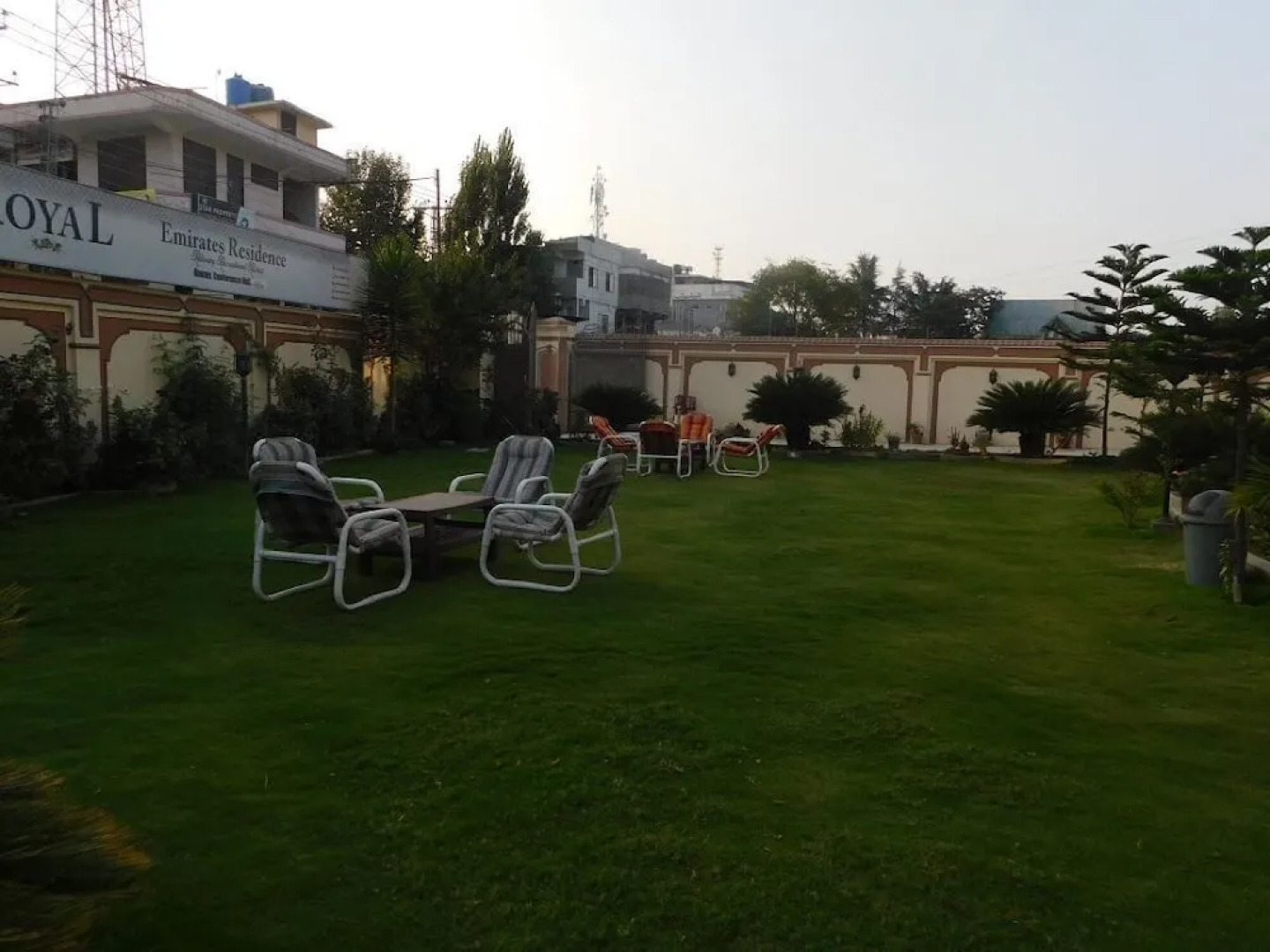 Royal Emirates Residence