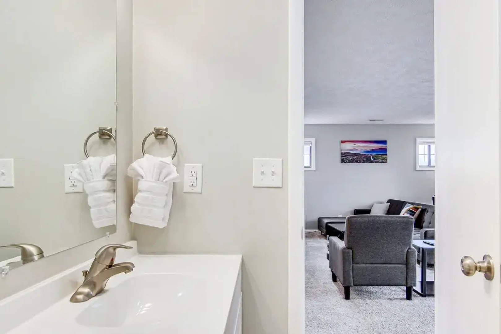 Centrally Located Mills River Townhome w/ Fire Pit