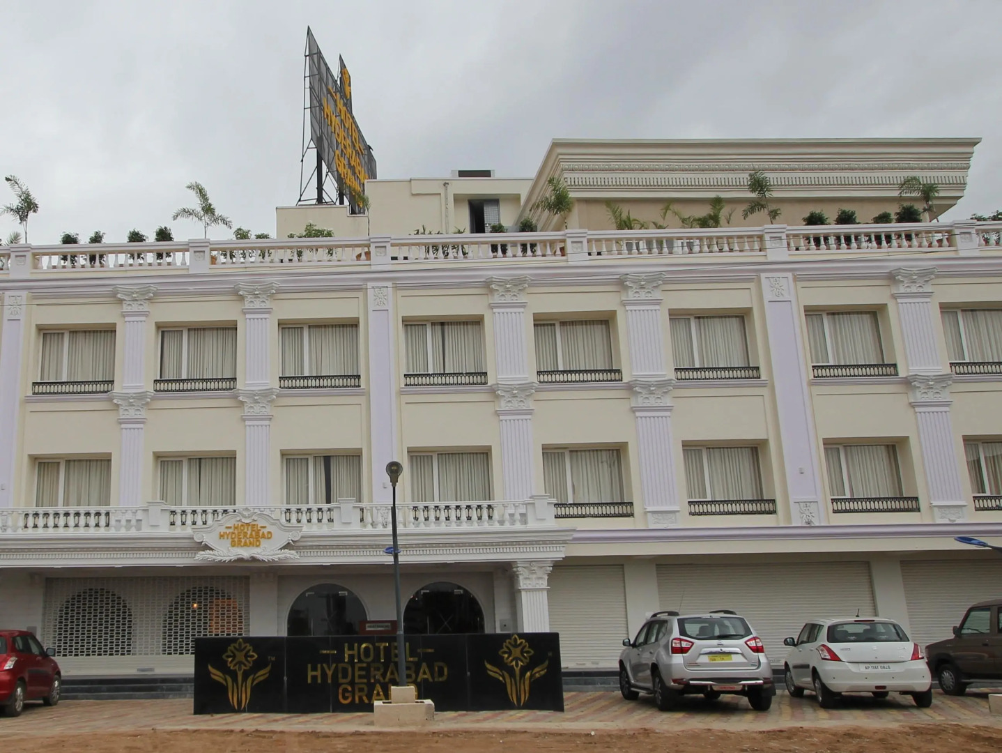 Hotel Hyderabad Grand