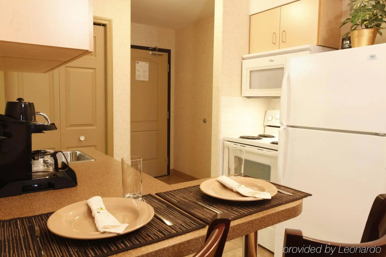 Pomeroy Inn and Suites Chetwynd