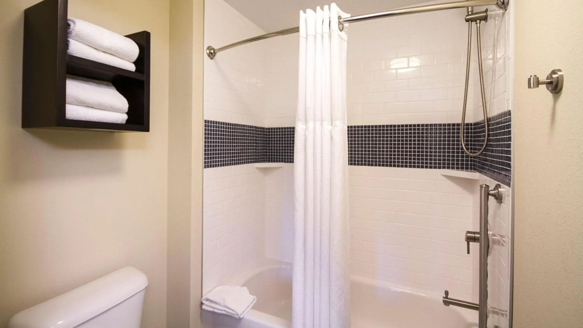 Staybridge Suites Buffalo-Amherst by IHG