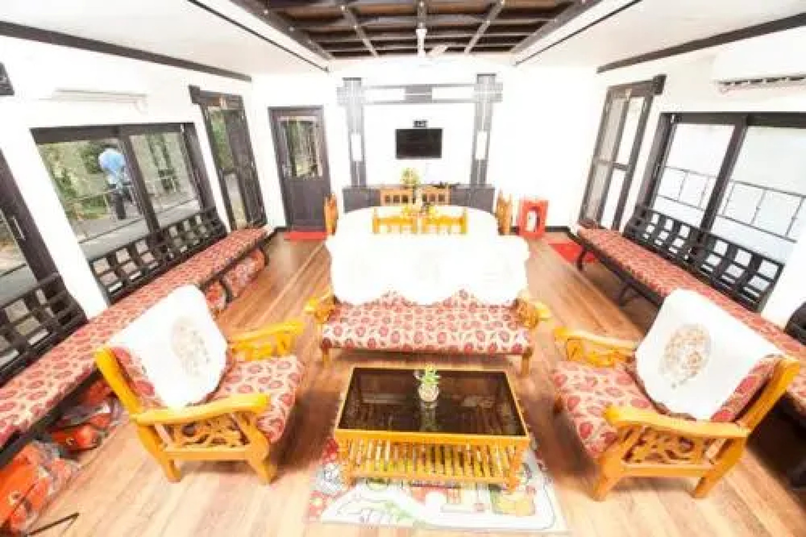 Dona House Boats at Alappuzha (Alleppey Backwaters)