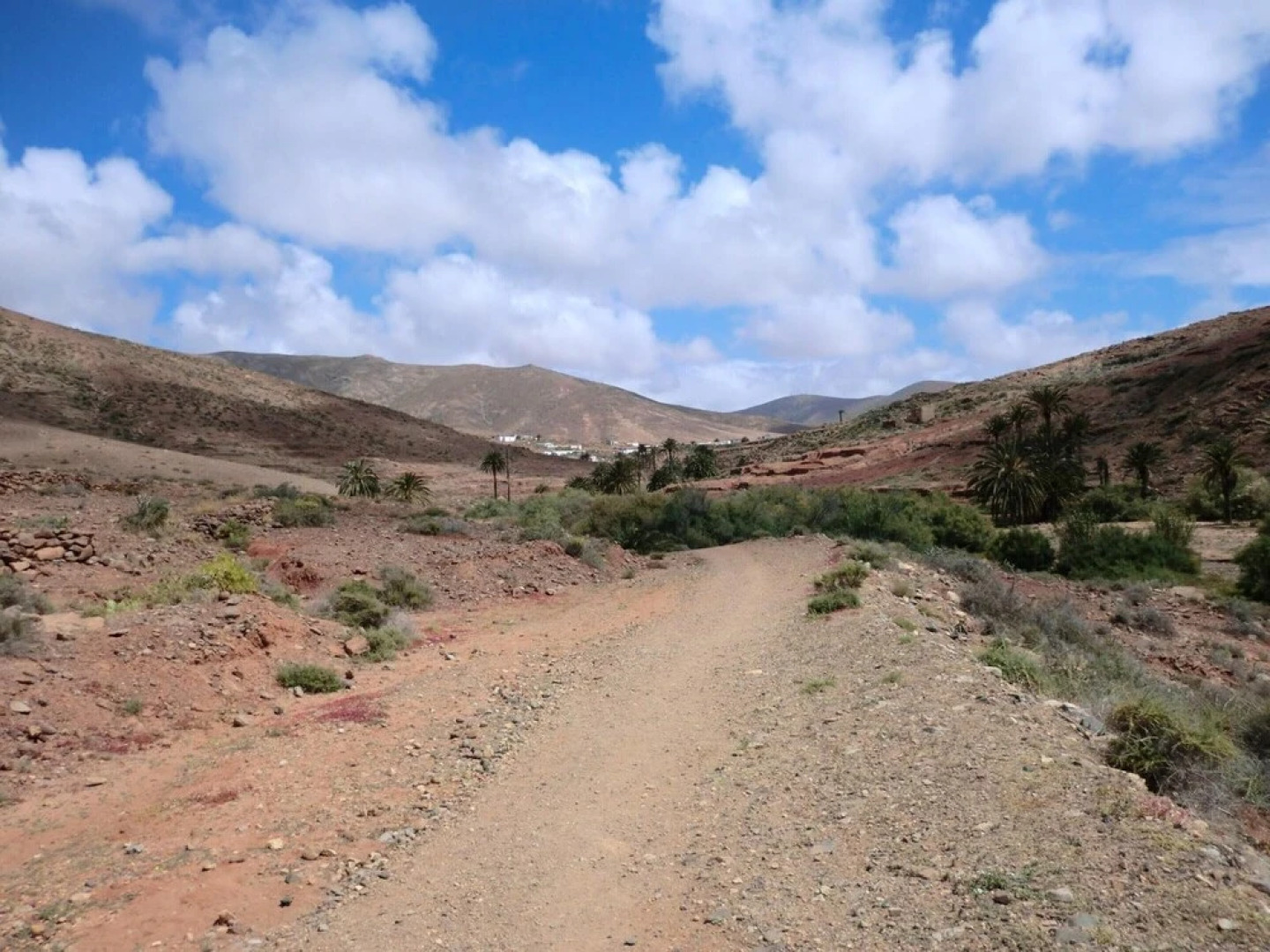 Studio in Valhondo, With Wonderful sea View, Shared Pool and Wifi Near the Beach