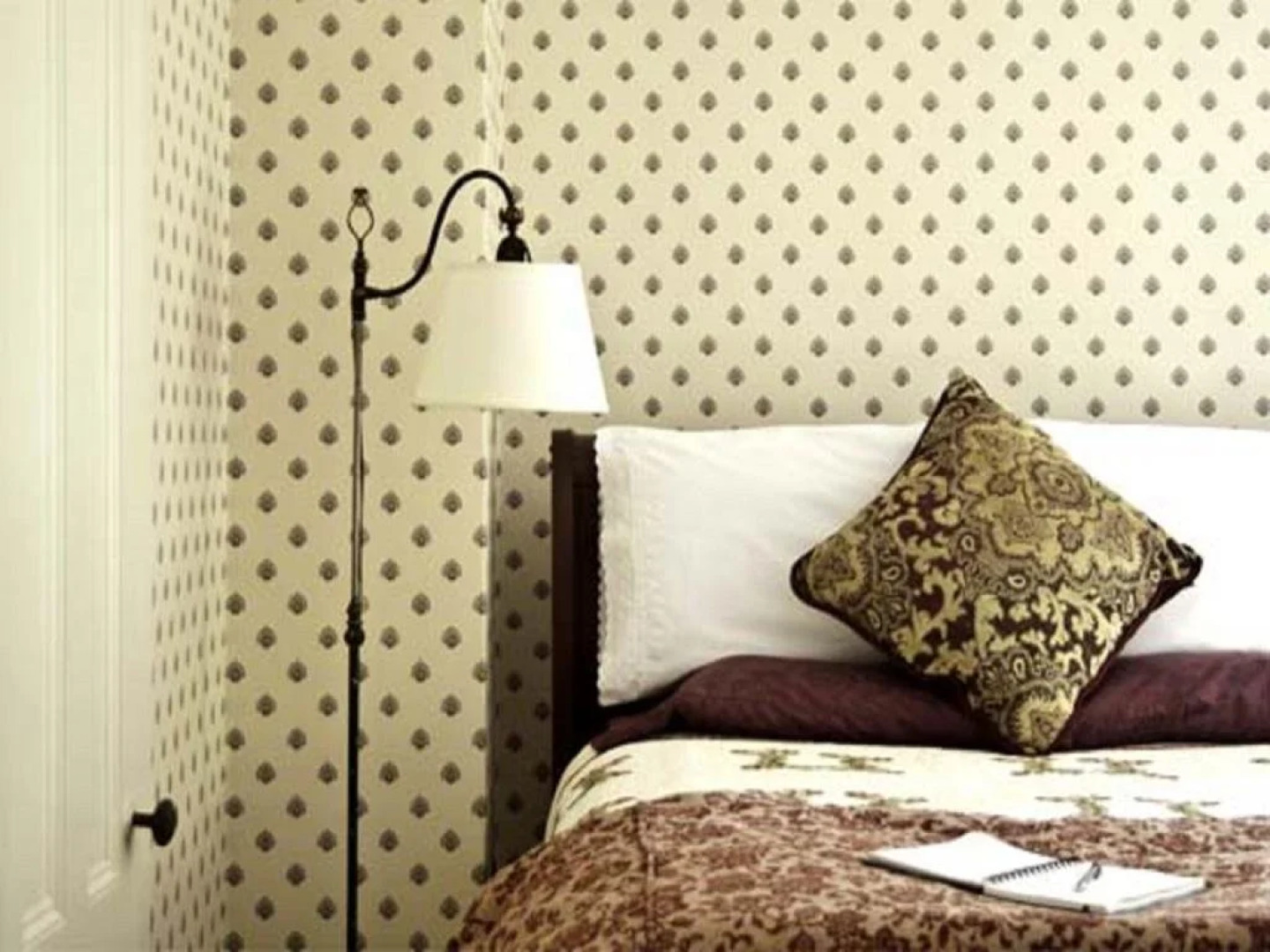 Golden Stage Inn B&B