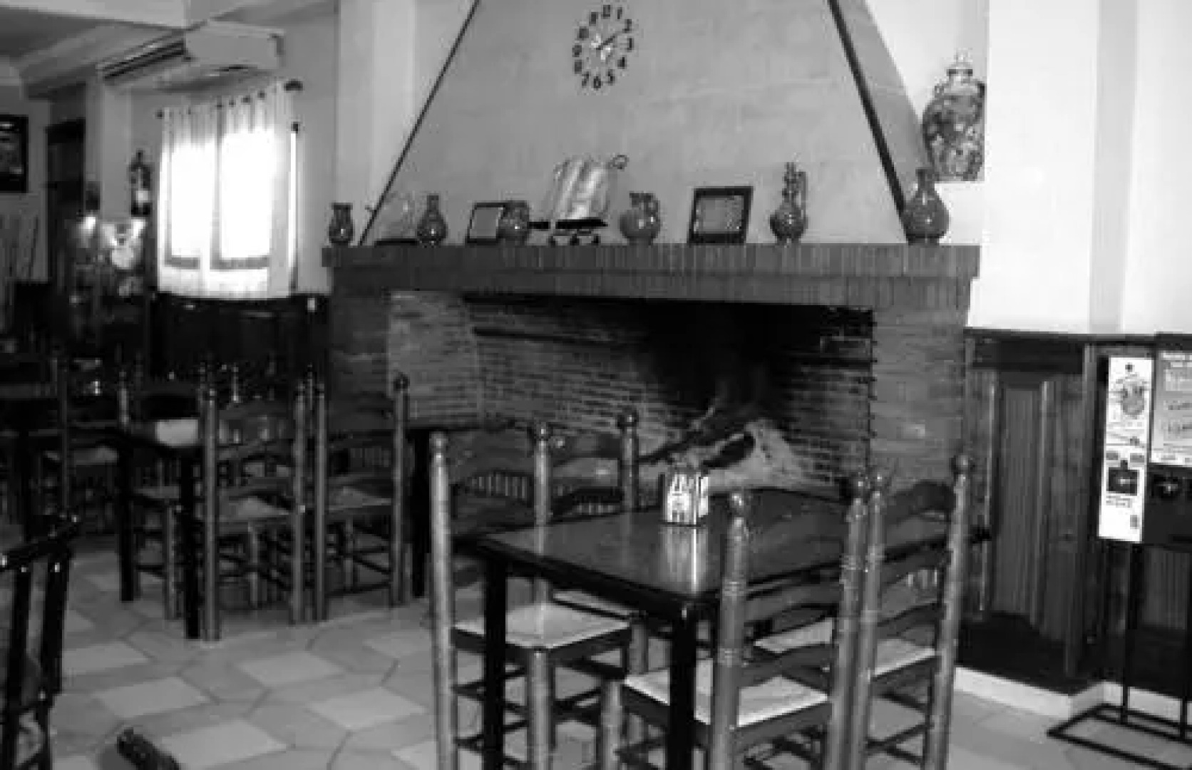 Hostal Restaurante El Cazador