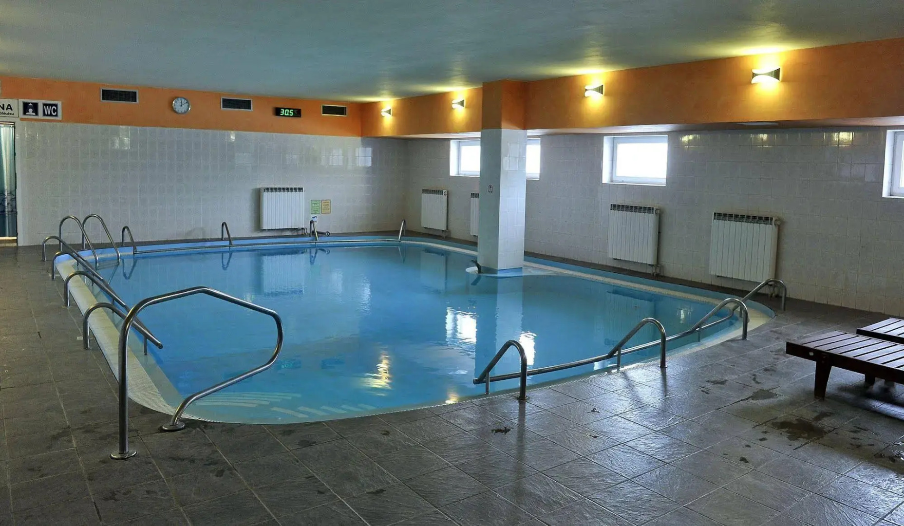 Lazensky Hotel Pyramida I