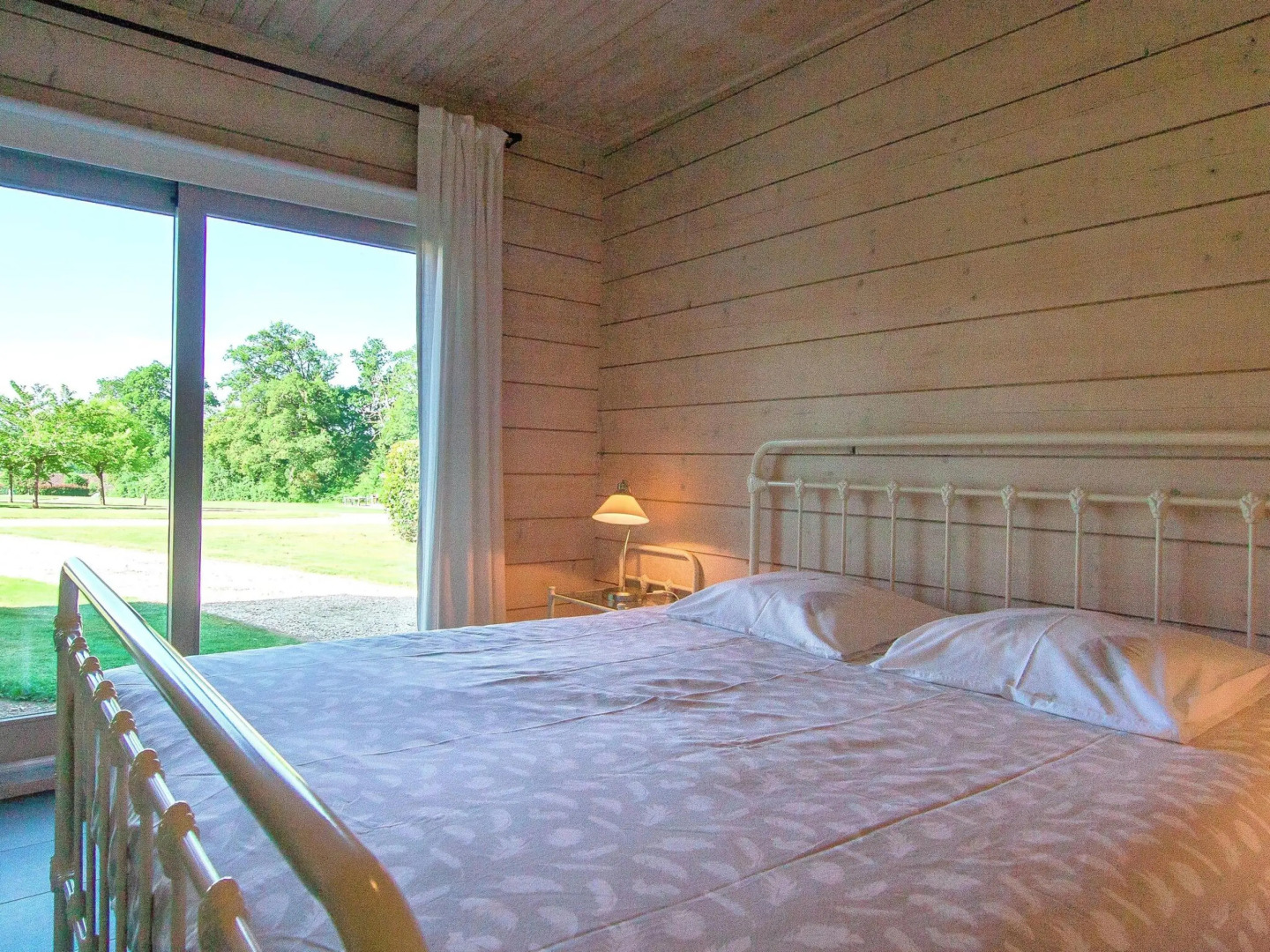 Holiday Home in Oradour sur Vayres with Private Terrace