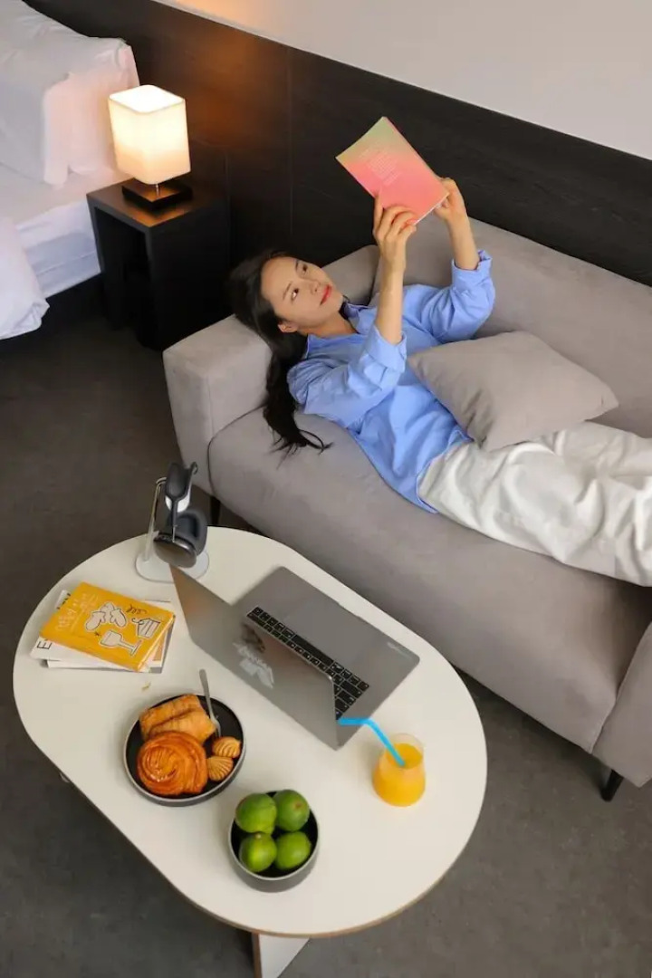 Workers Hotel Daejeon by Aank