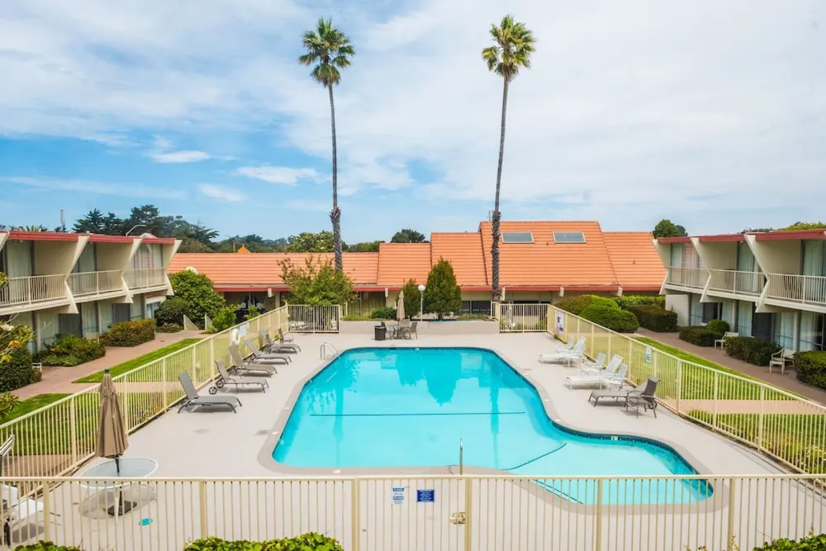 Monterey Bay Travelodge