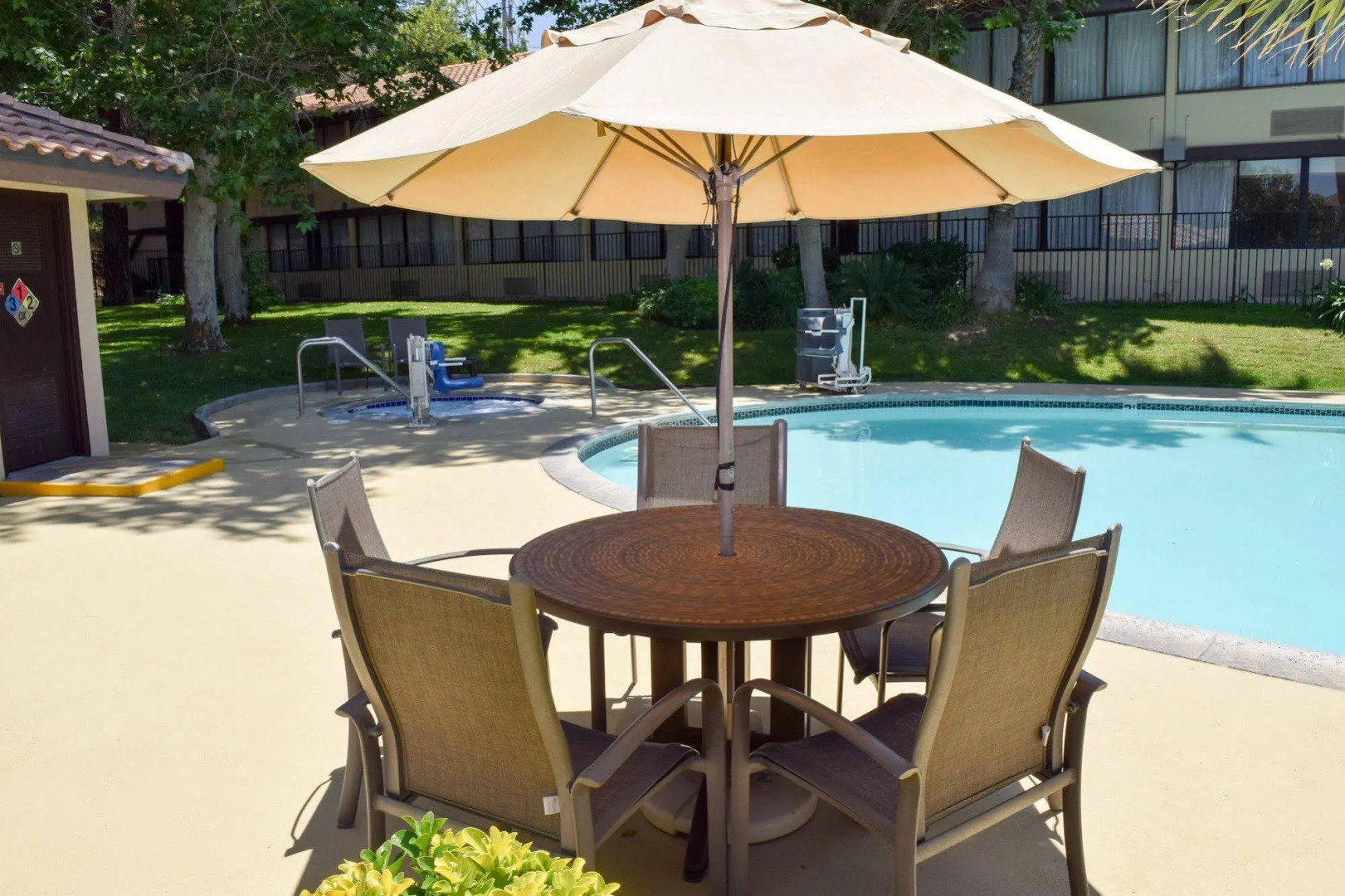 Best Western Valencia Inn