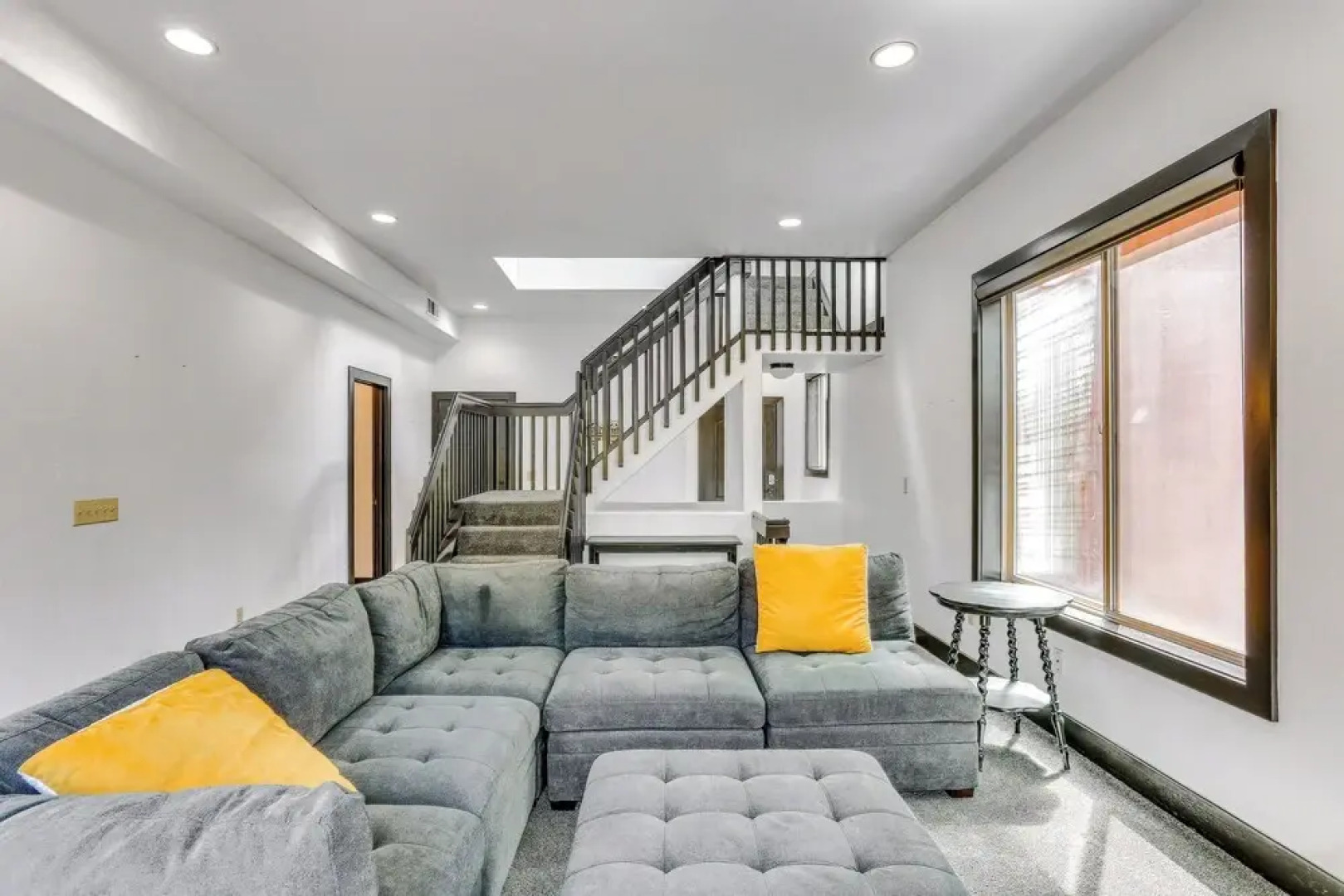 3 Mi to Shaver Lake: Family Home w/ Deck!