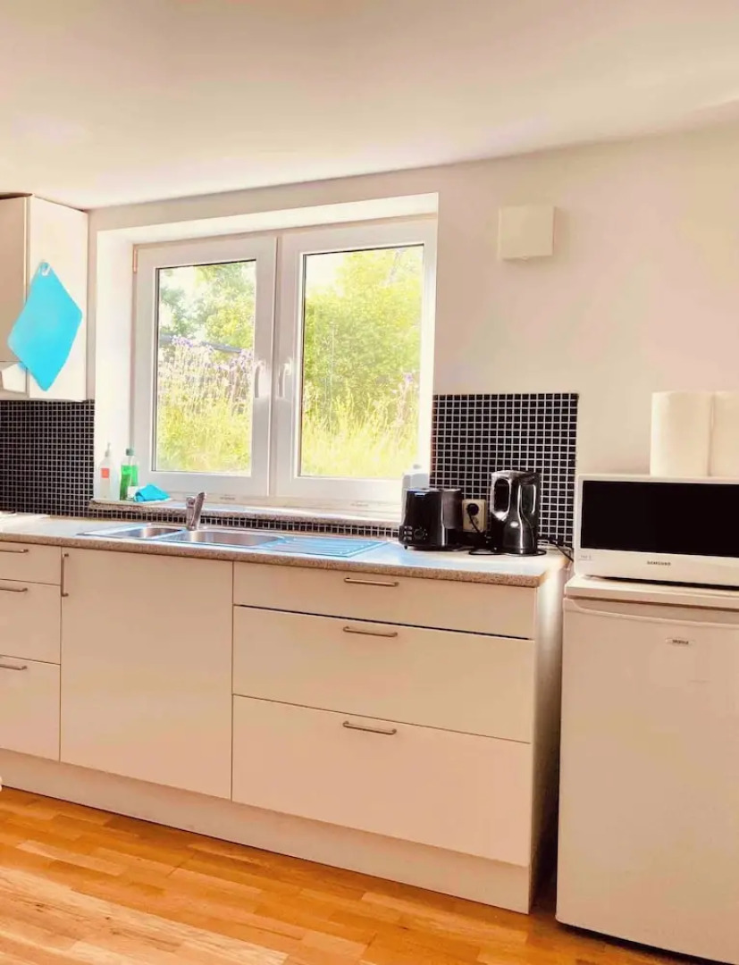 Bjurvik's Villa - Flat 1 - Business Customers Only