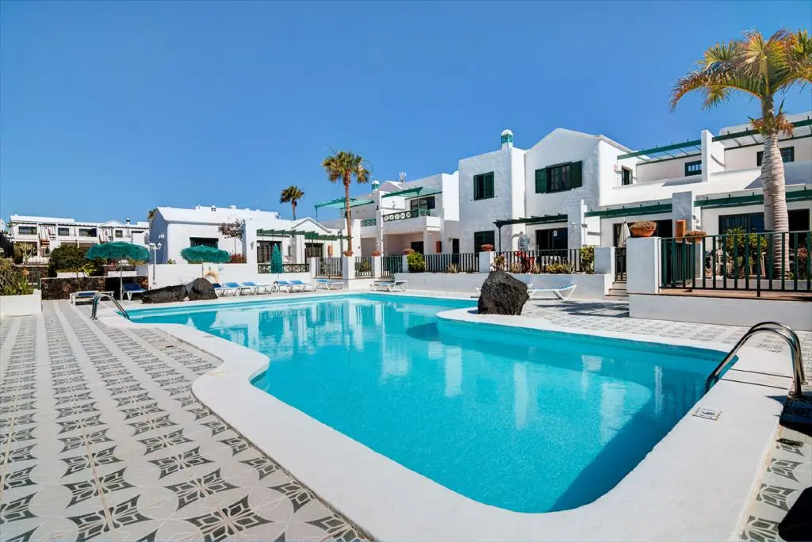 Apartamentos las Acacias