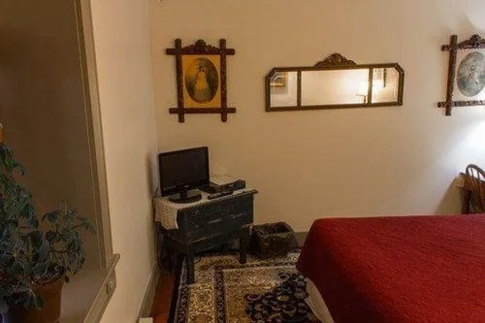 The Stagecoach Inn Bed and Breakfast Hotel