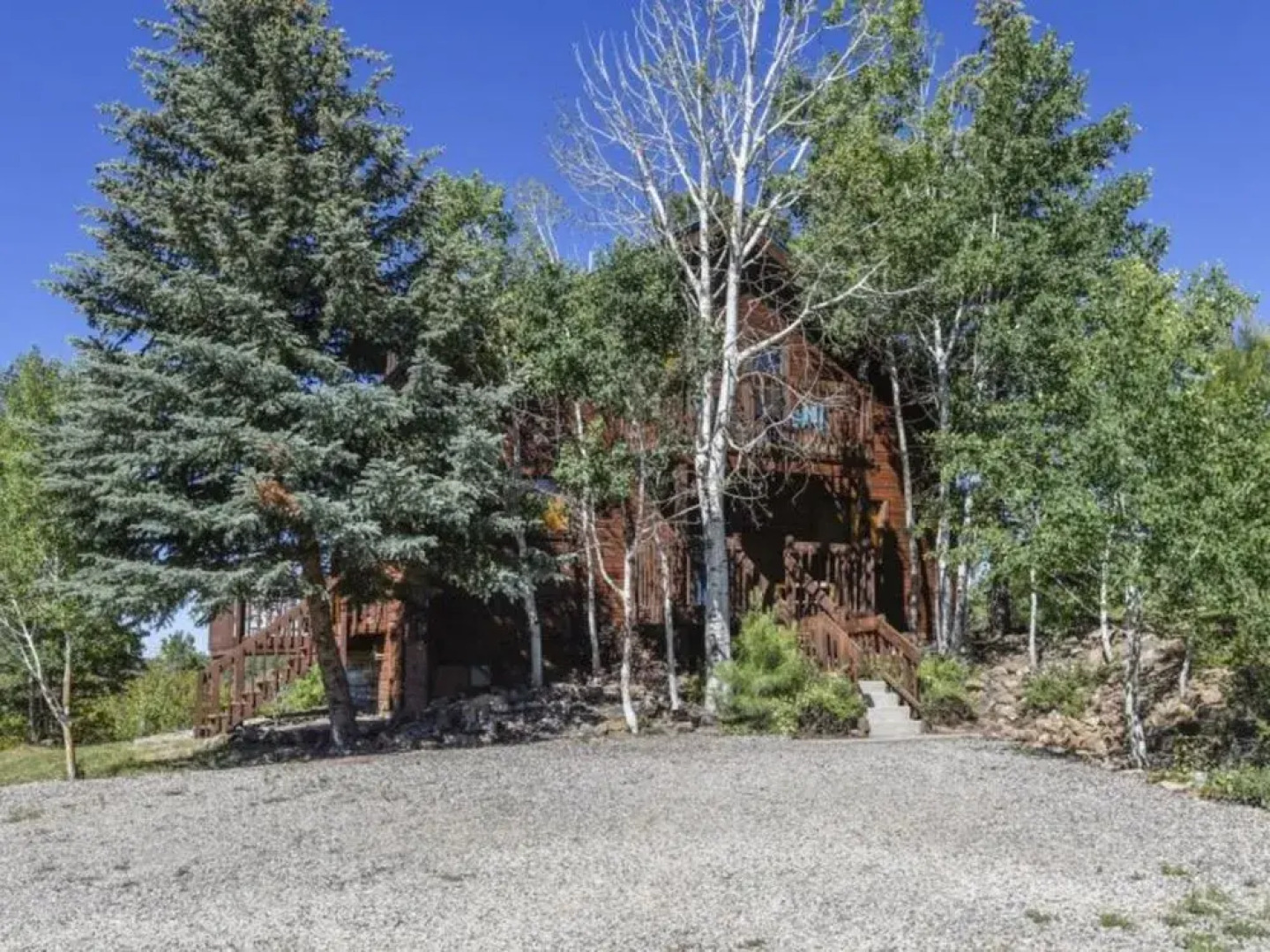 Pine Vista 3 Br Home by RedAwning